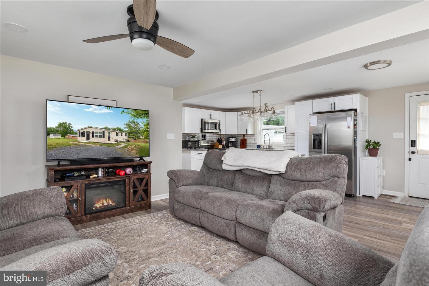 5848 Cardinal Street photo 8