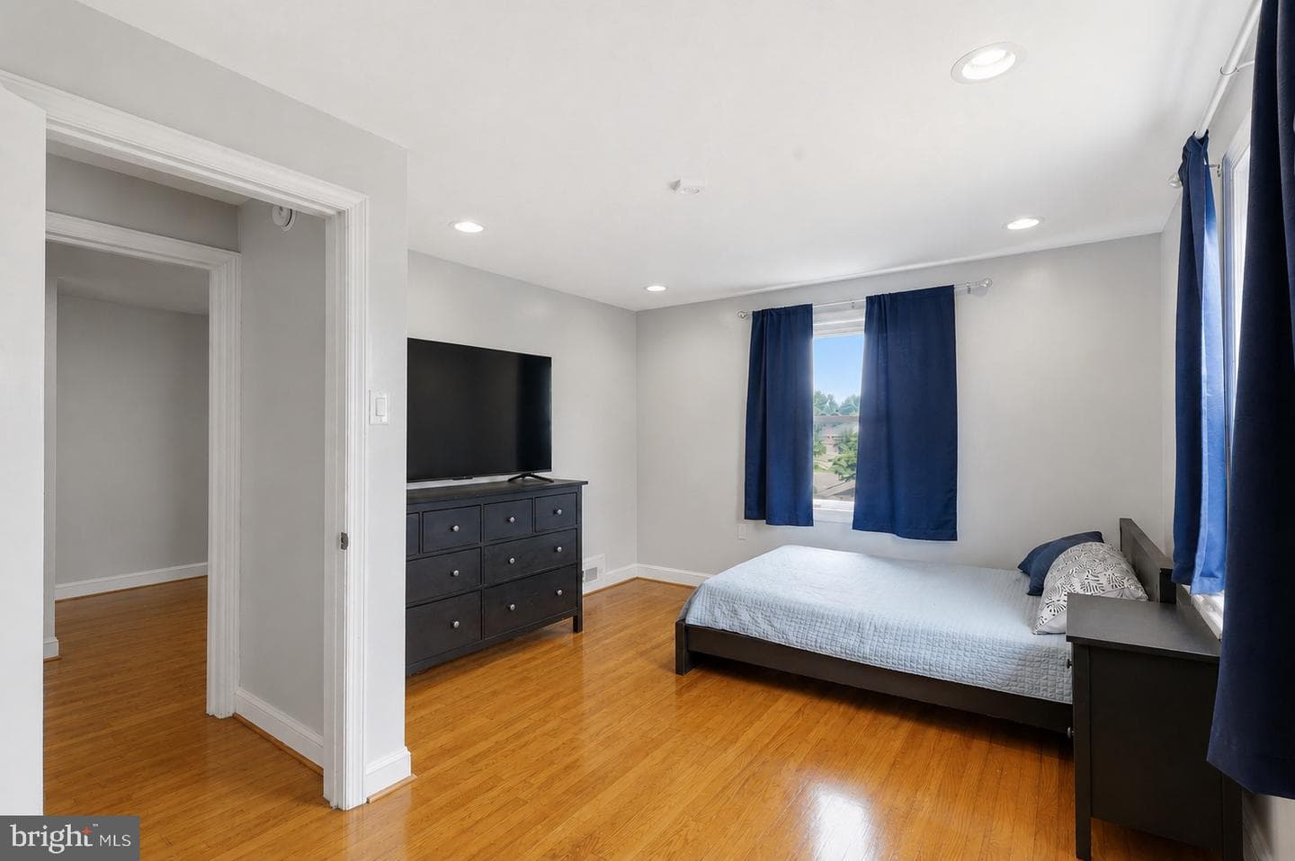 332 N Lee Street photo 21