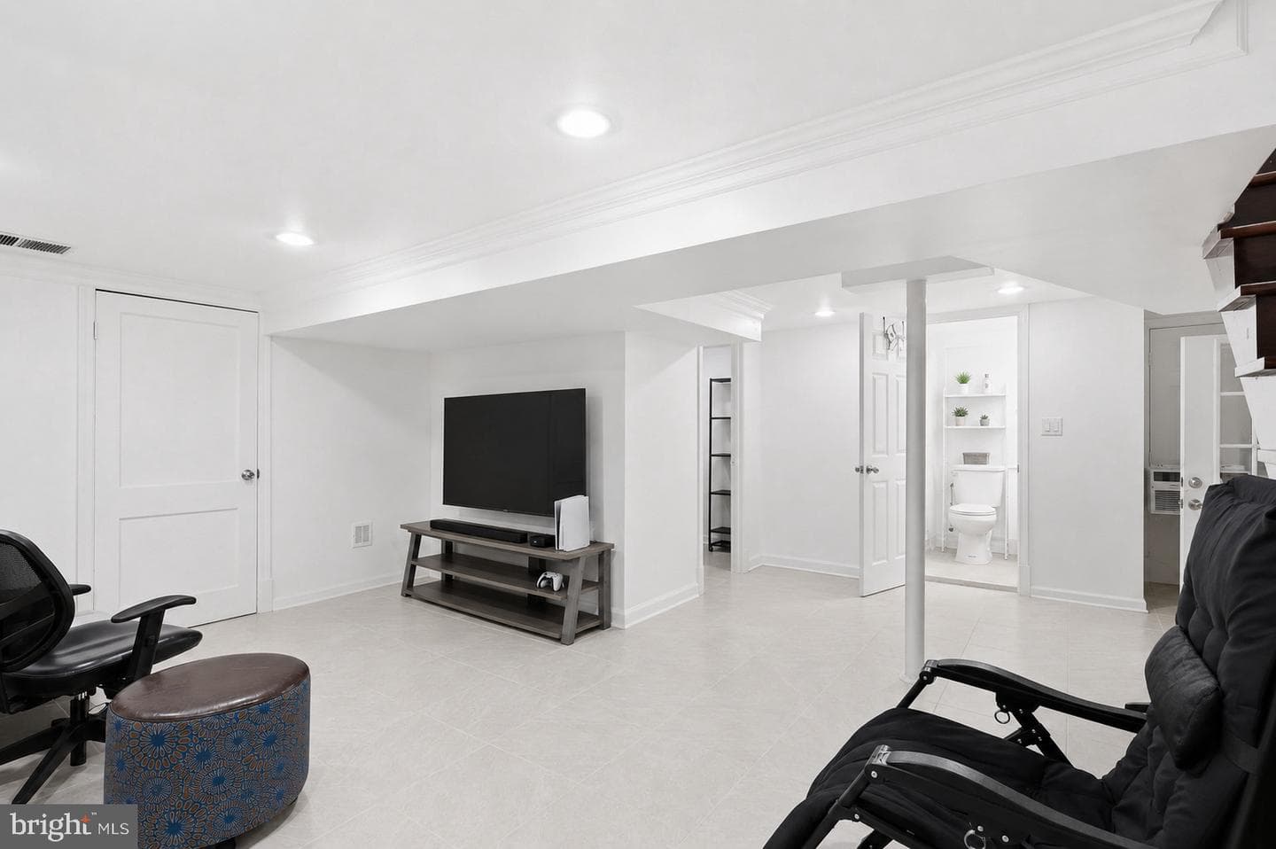 332 N Lee Street photo 29