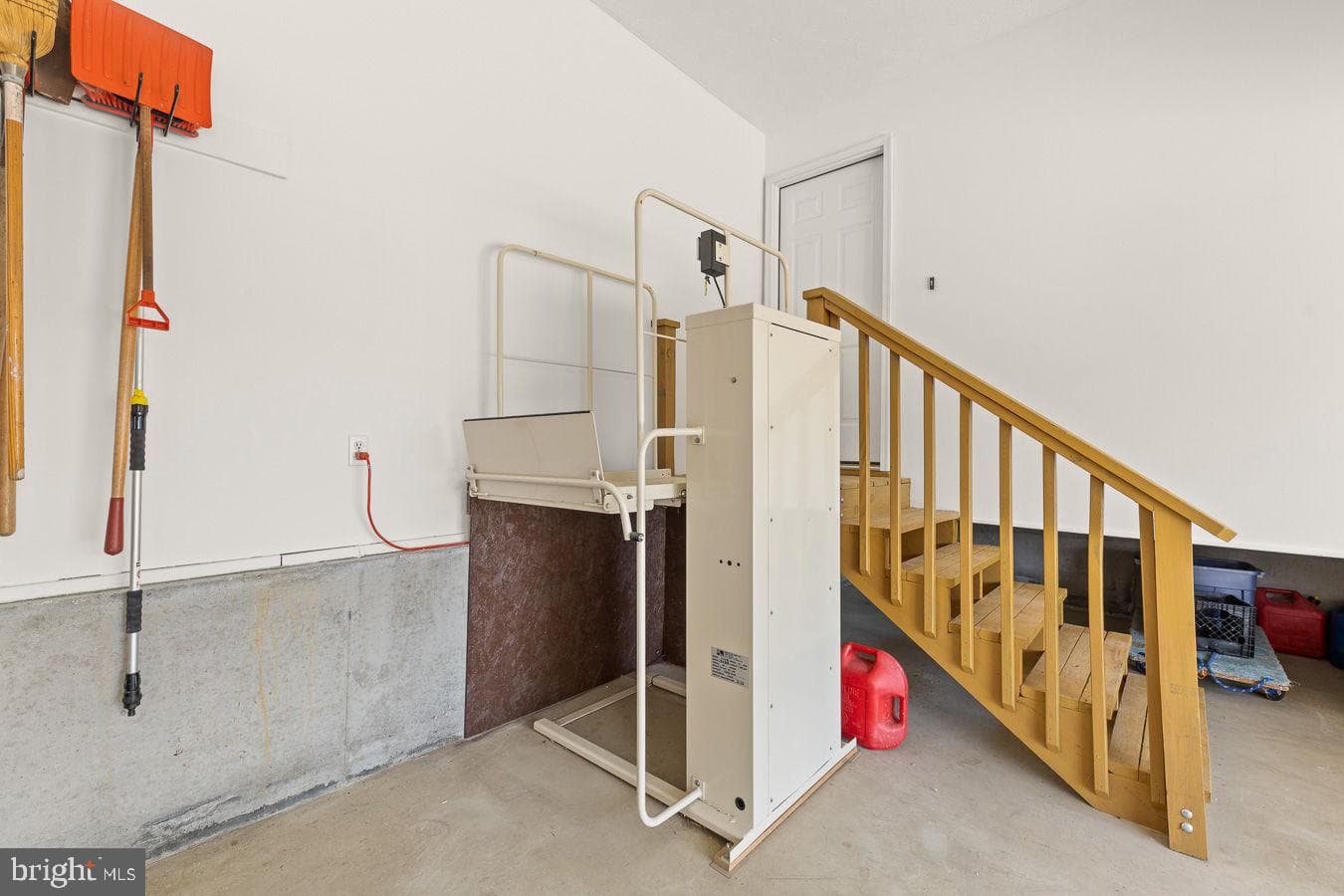 422 W Court Street photo 25