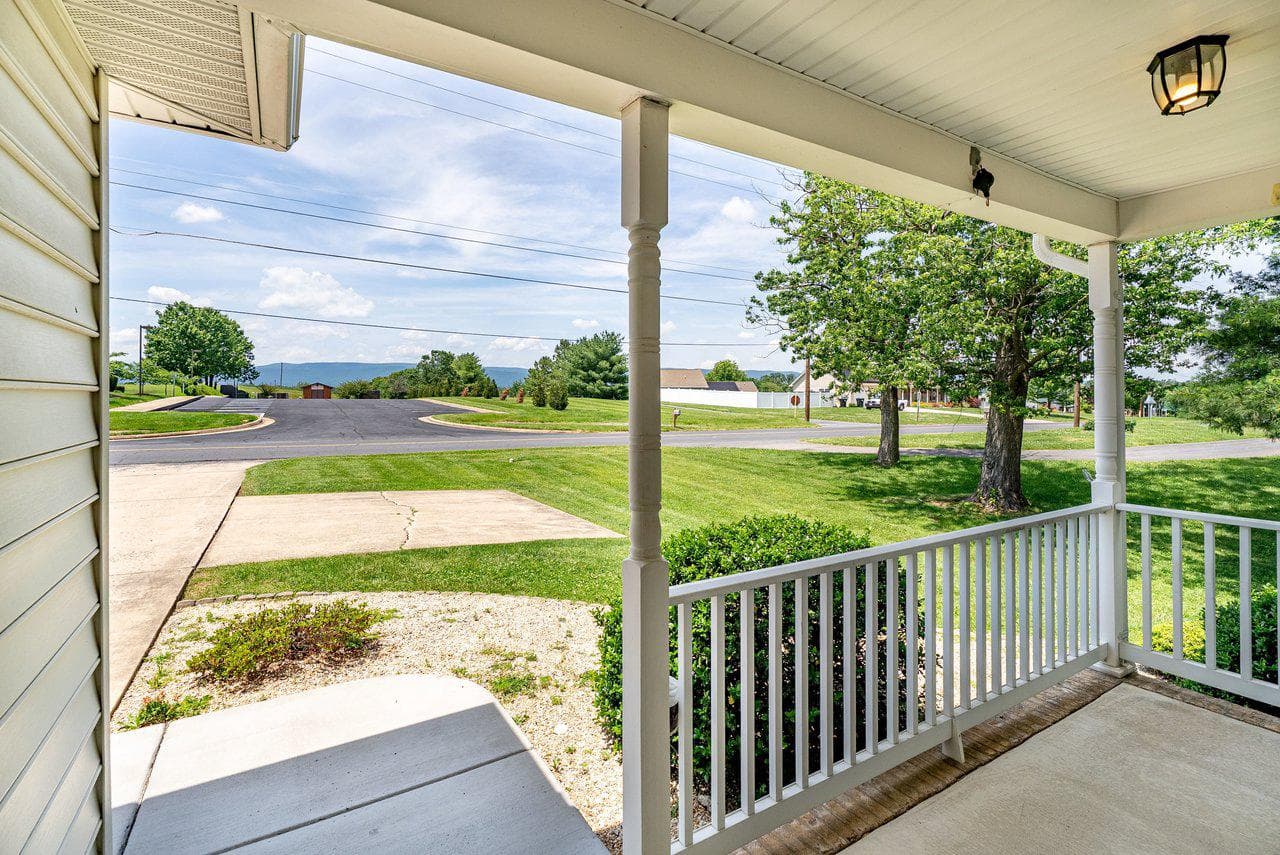 849 Ox Road photo 4
