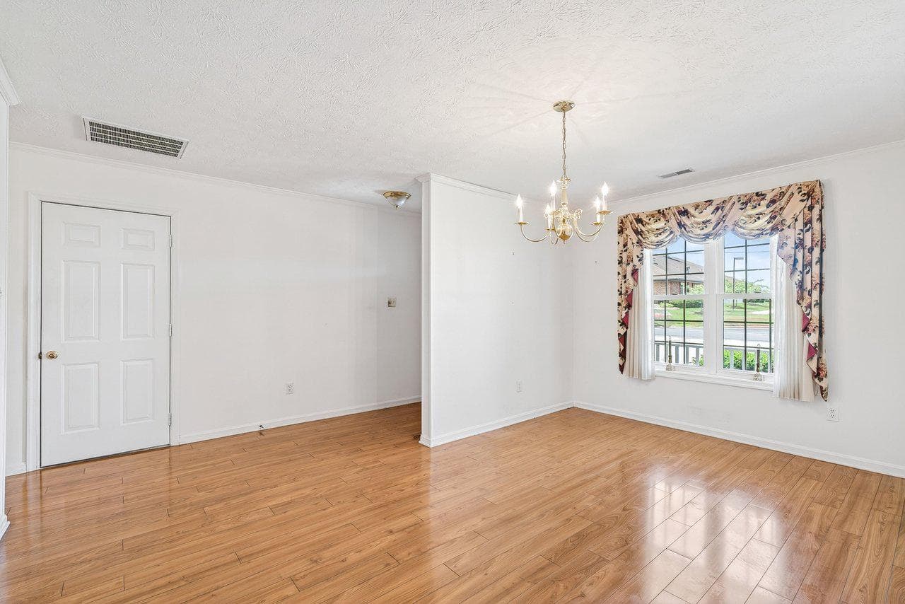 849 Ox Road photo 7