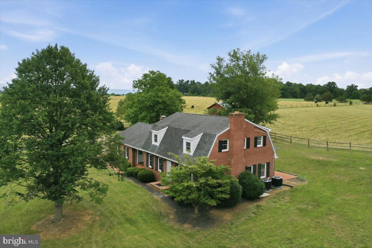 2447 Headquarters Road photo 4
