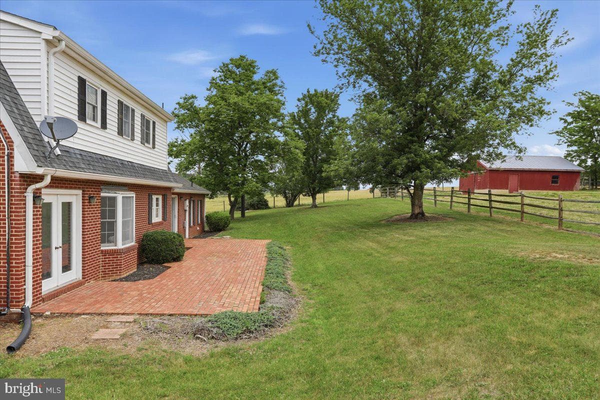 2447 Headquarters Road photo 40