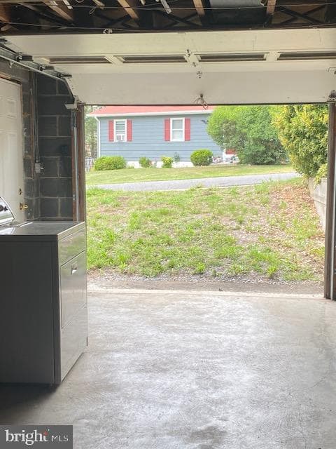 328 Lee Street photo 26