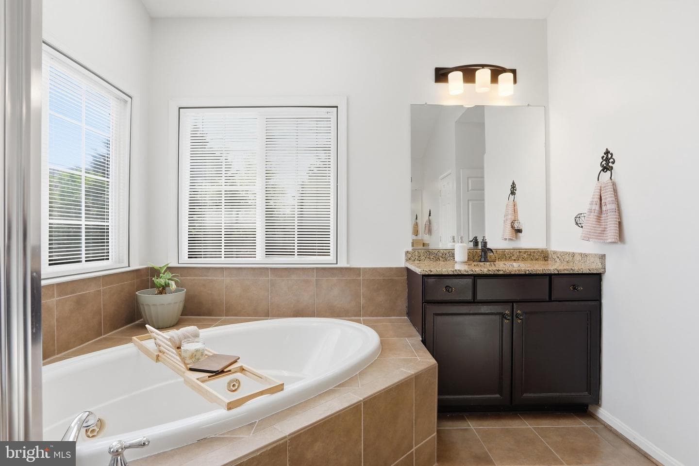 465 Meghann Drive photo 37