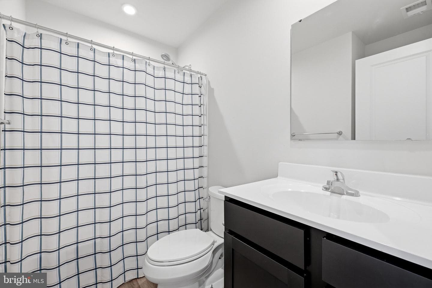 309 Williams Street photo 26