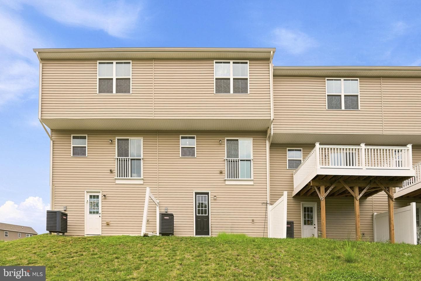 309 Williams Street photo 31