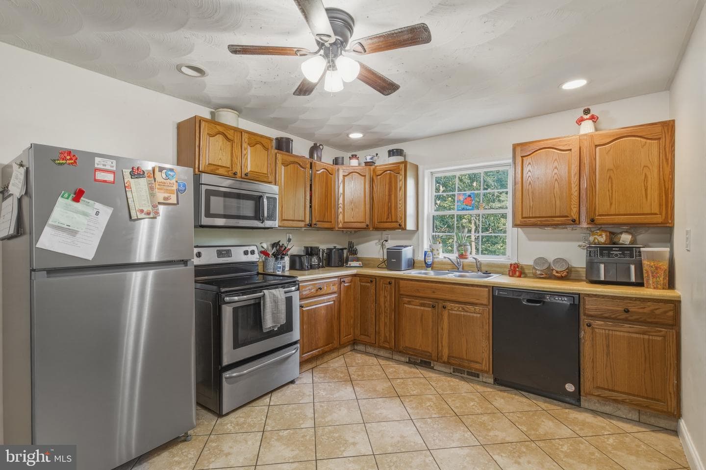 272 Willow Lane photo 9