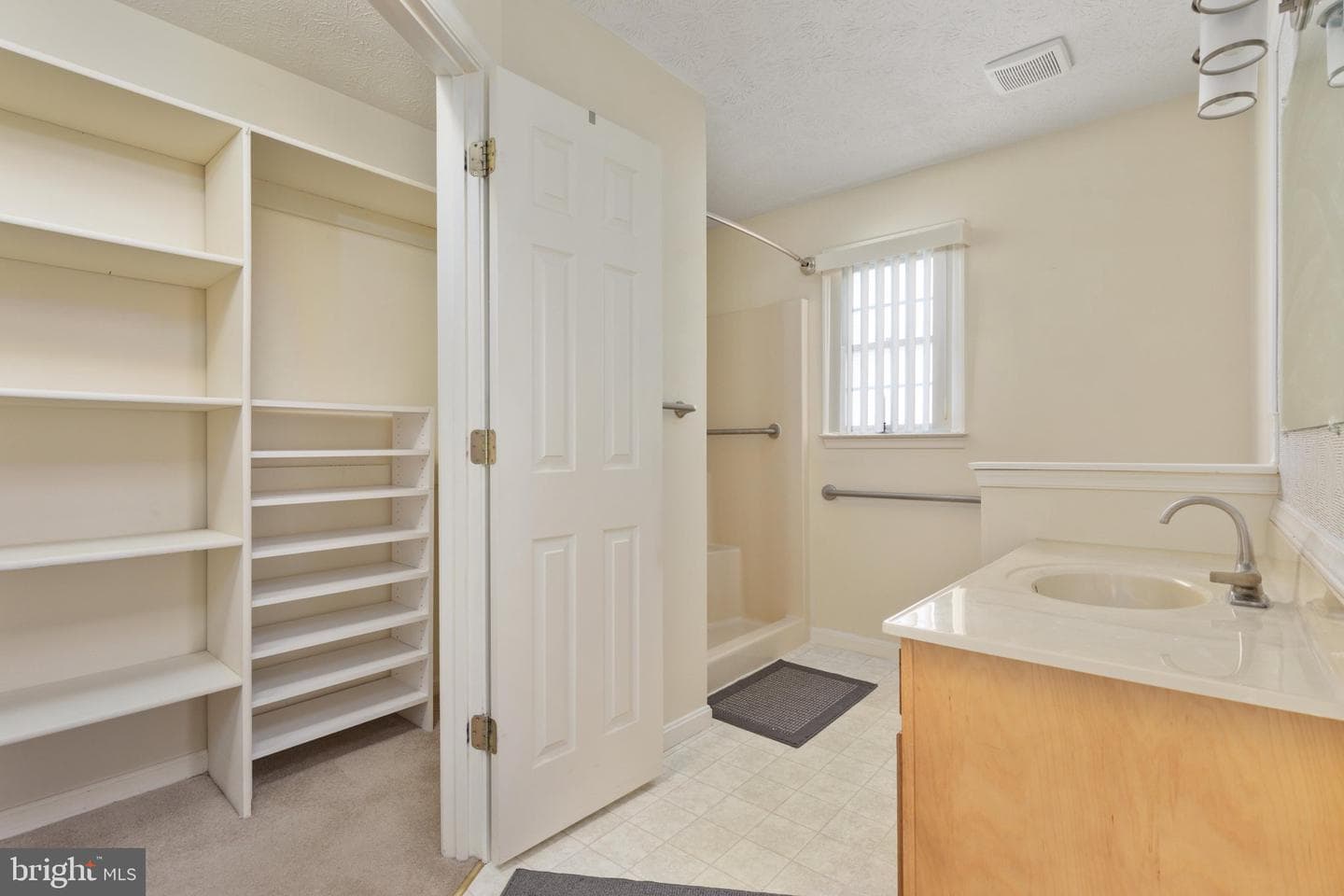 64 Tyler Circle #c-4 photo 19