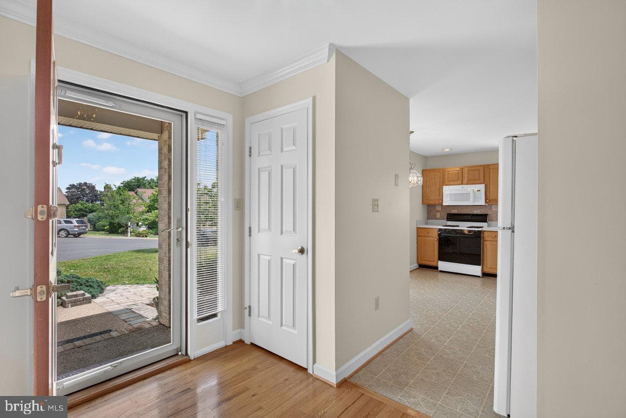 209 Kim Court photo 10
