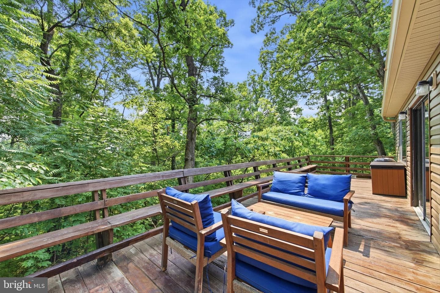 460 Hilltop Lane photo 3