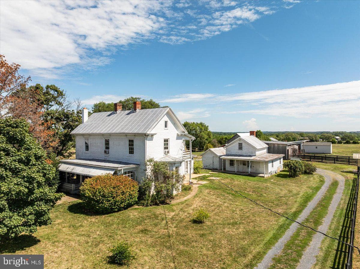 2094 Oranda Road photo 1