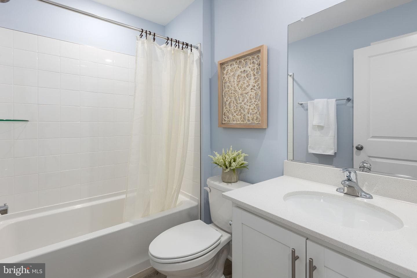 460 Sophie Street photo 30