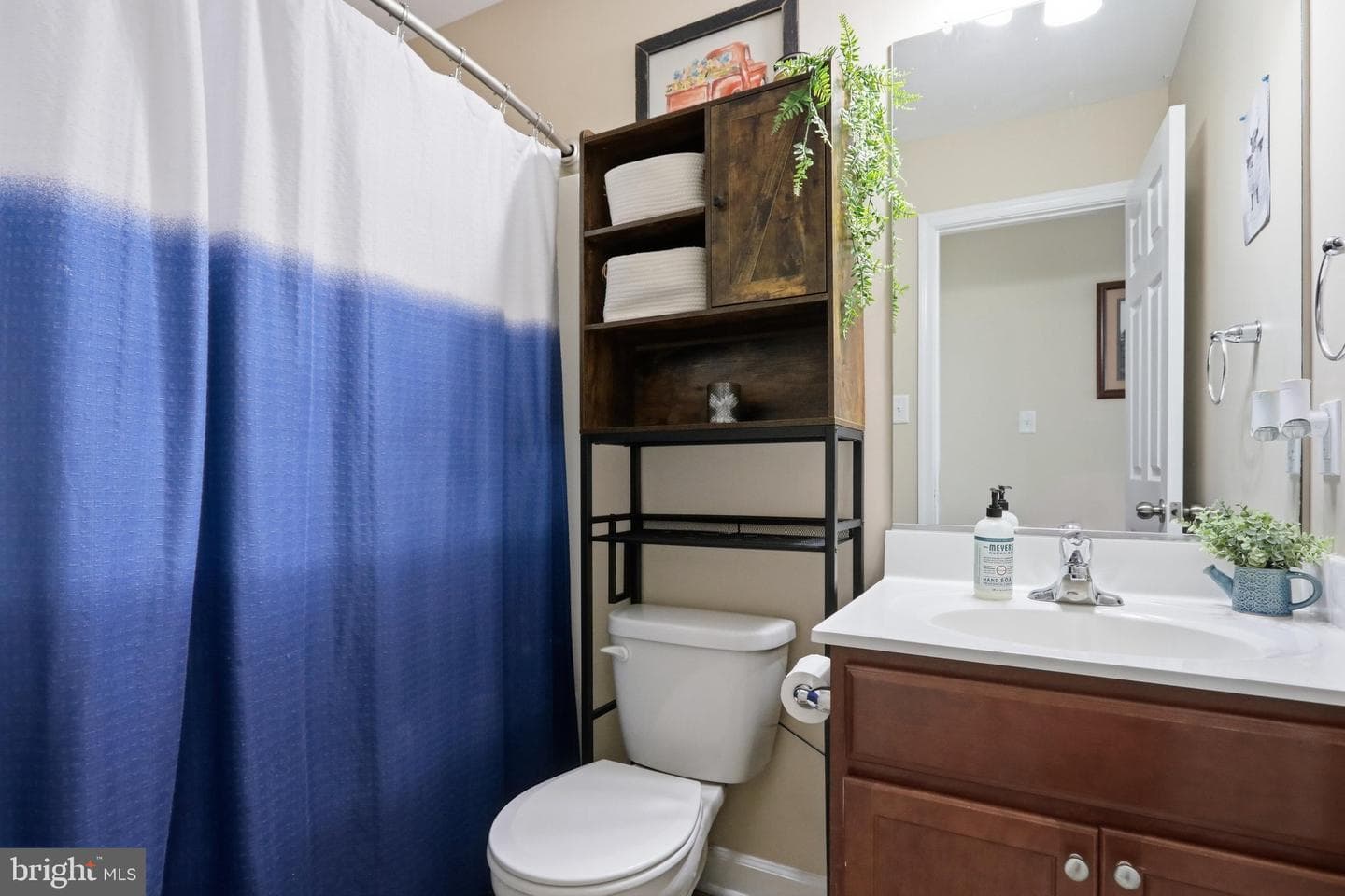 177 S Loudoun Street photo 23