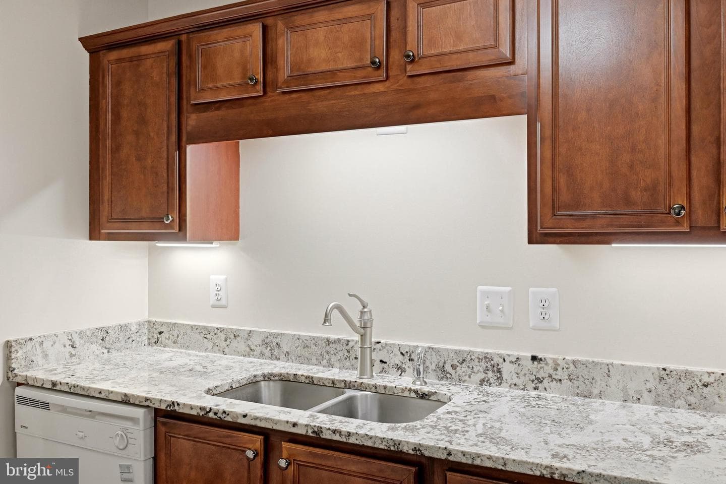 172 Founders Way photo 13