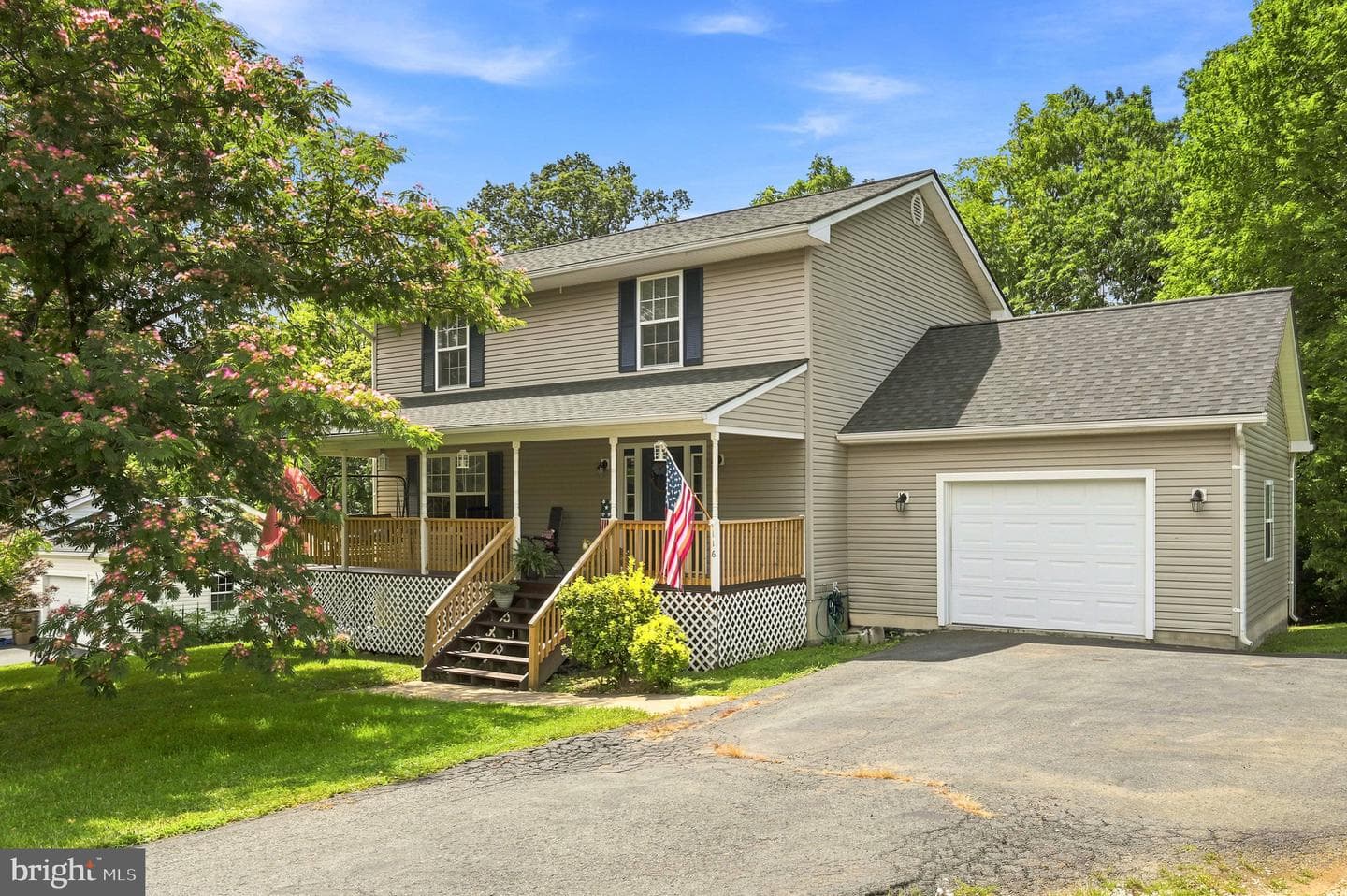 116 Baer Oak Drive photo 1