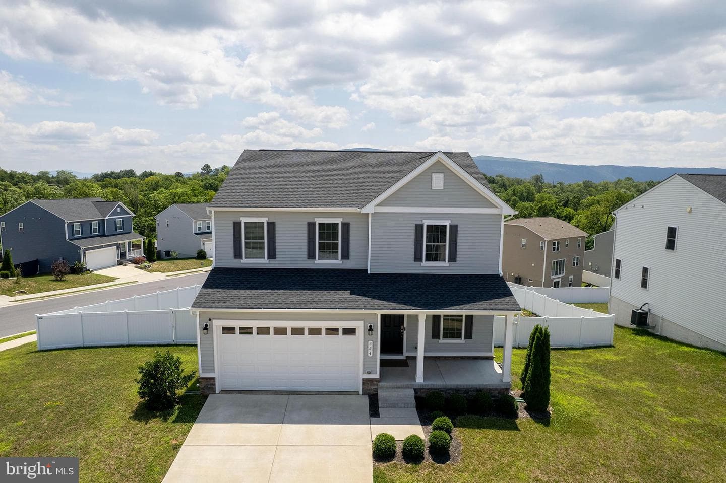 324 Cedar Spring photo 1