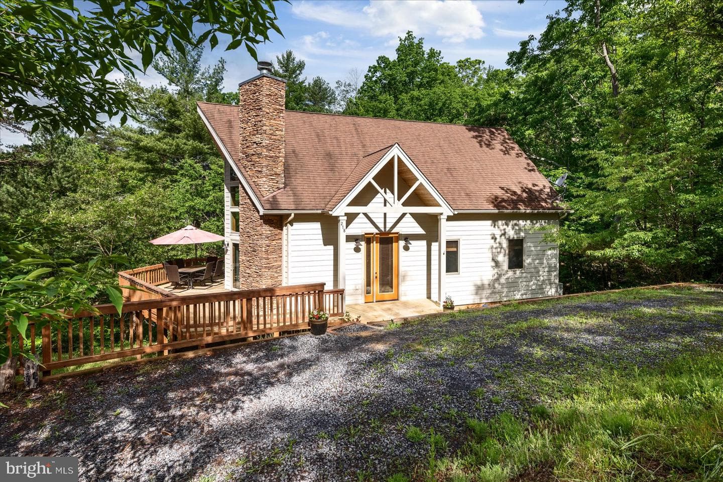 218 Nelson Way photo 1