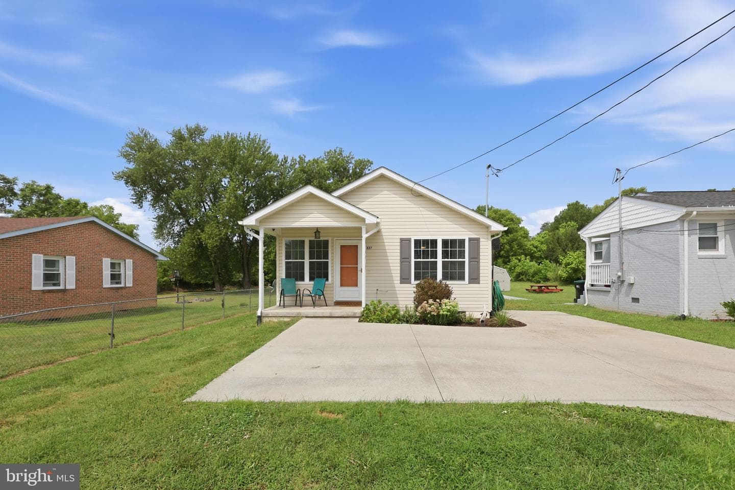 227 Stonewall Street photo 1