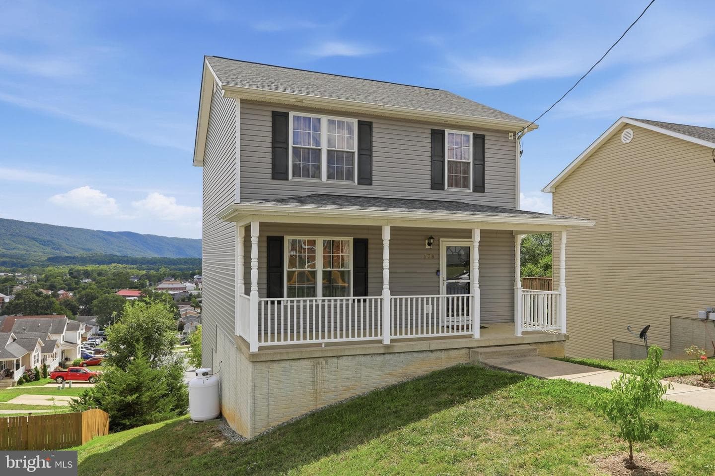 508 Thompson Street photo 1