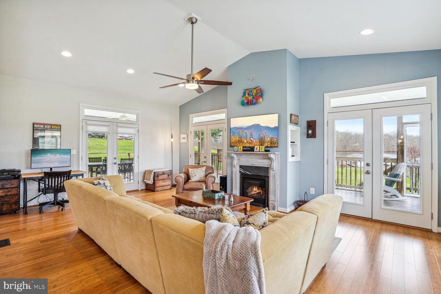 6734 Lake Pointe Drive photo 11