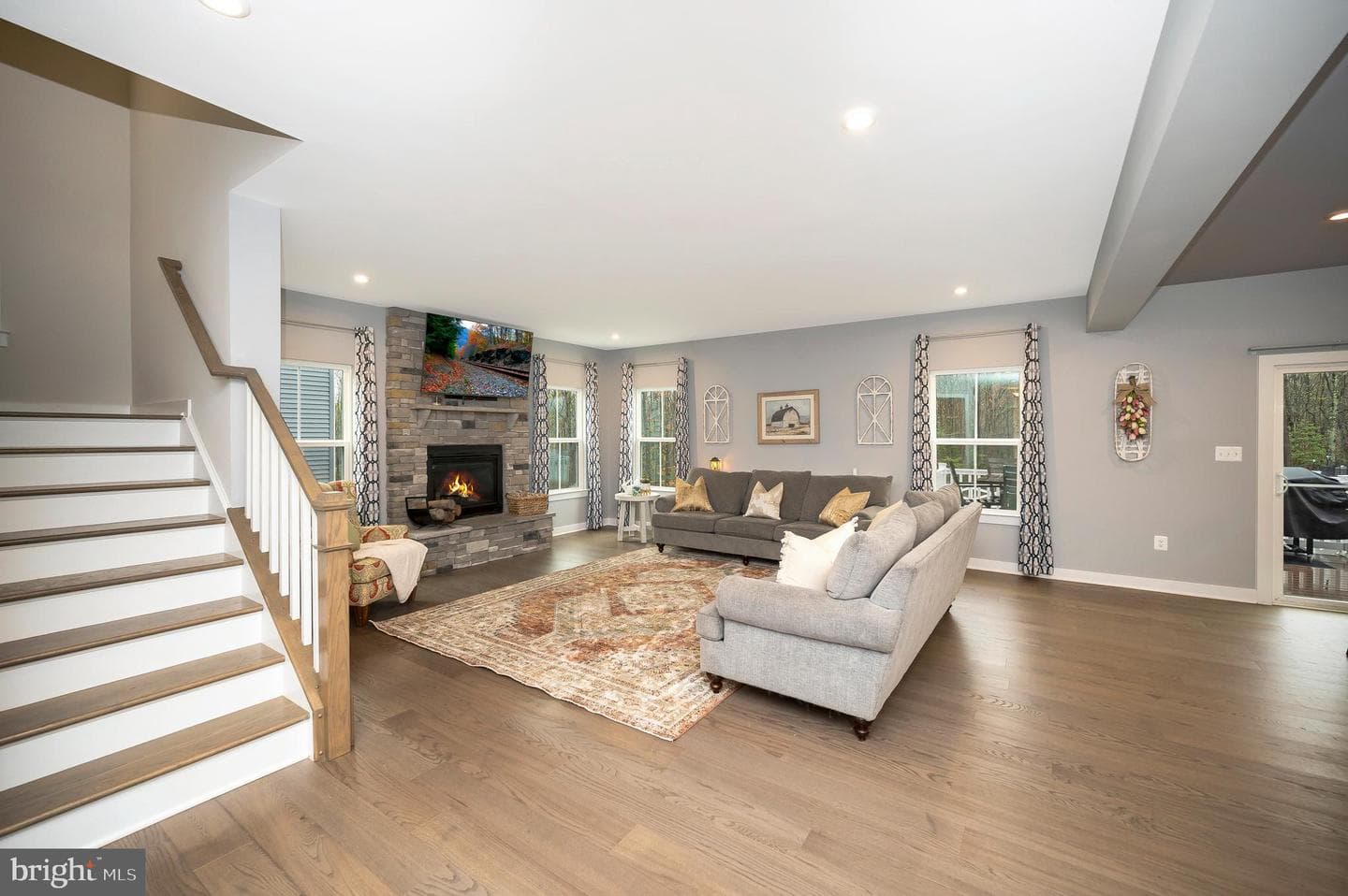 5106 Mulberry photo 13