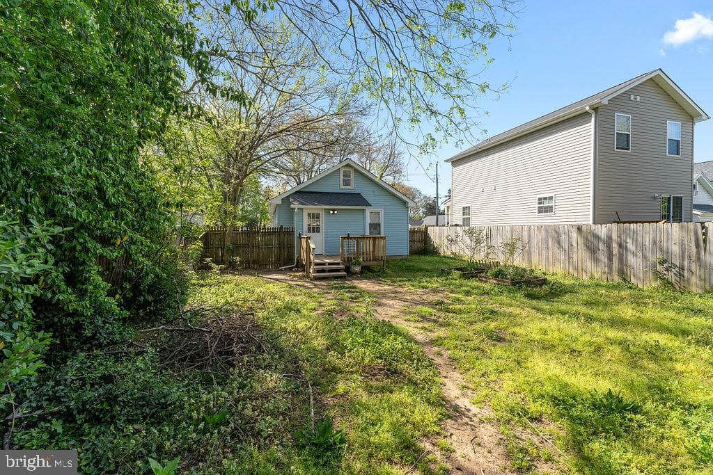 220 Mansfield Street photo 34