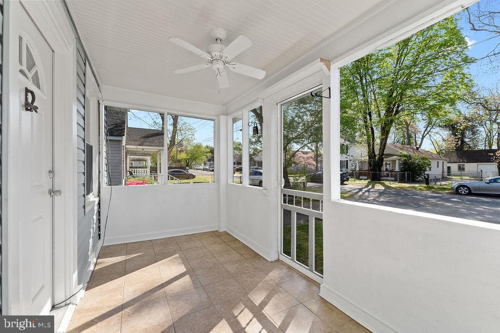 220 Mansfield Street photo 6
