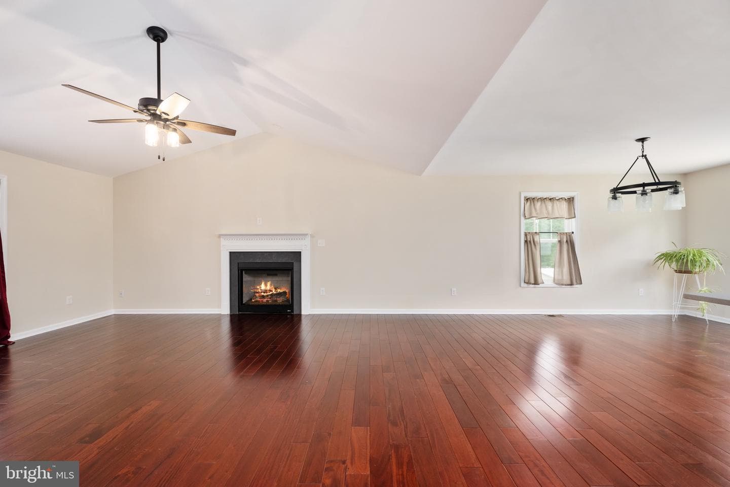 7703 Old Robert E Lee Drive photo 4