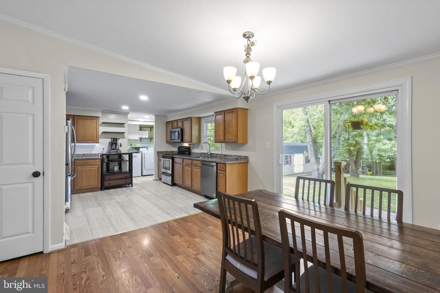 11708 Camelot Way photo 2