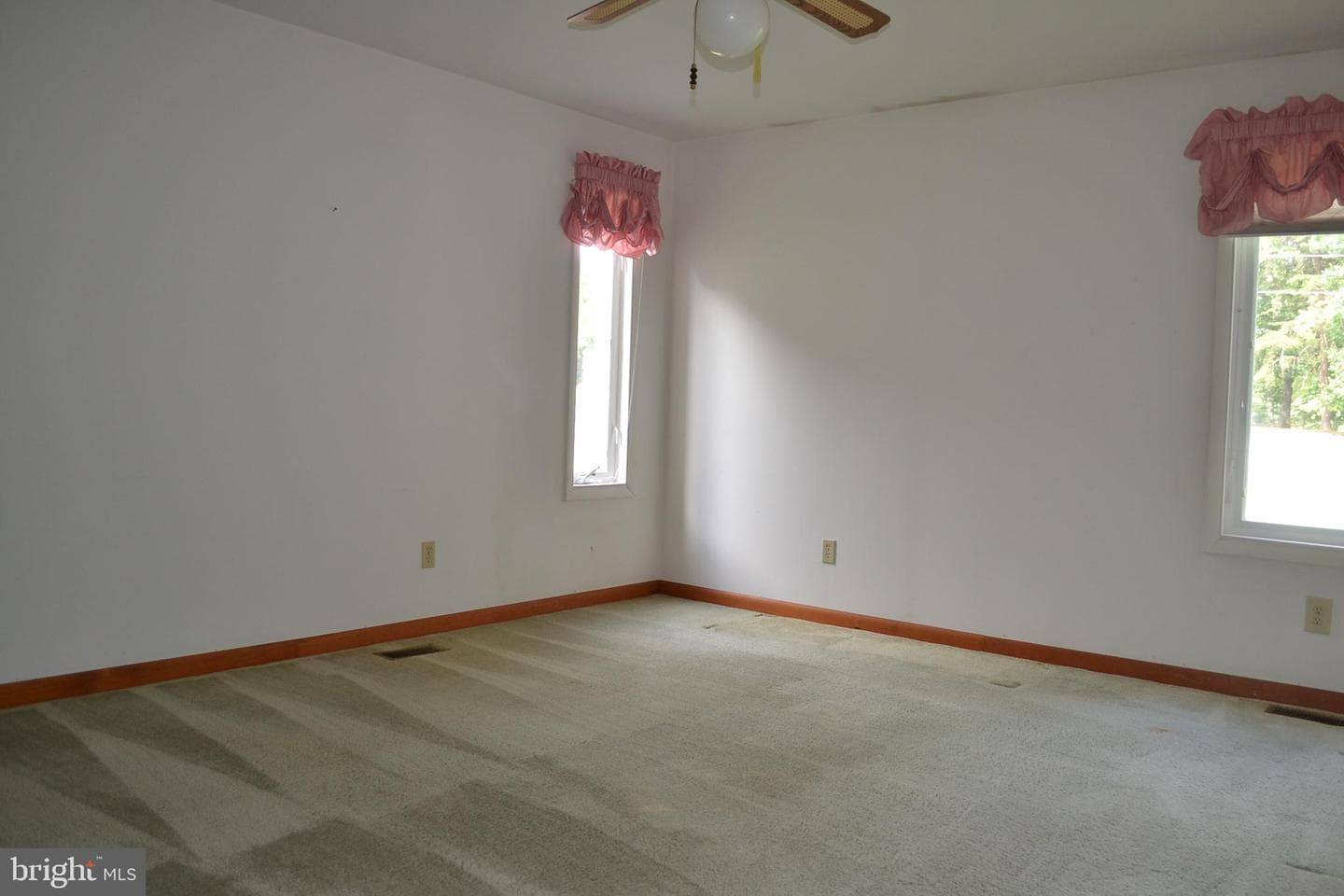 2304 Valentine Drive photo 22