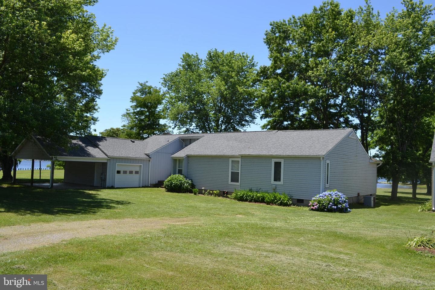 2304 Valentine Drive photo 6