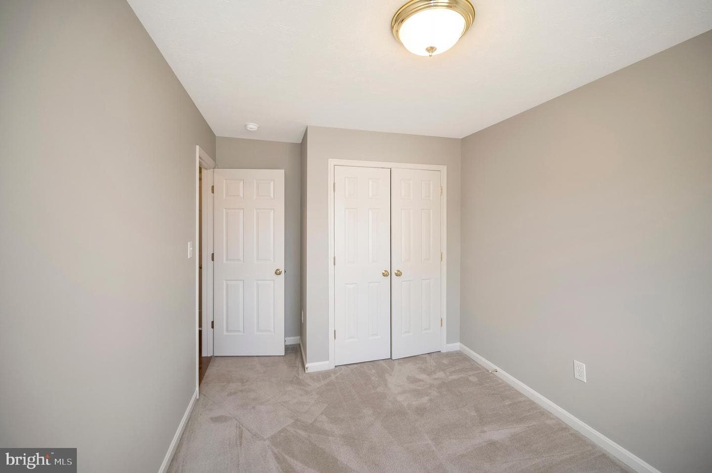 10202 Napoleon Street photo 33