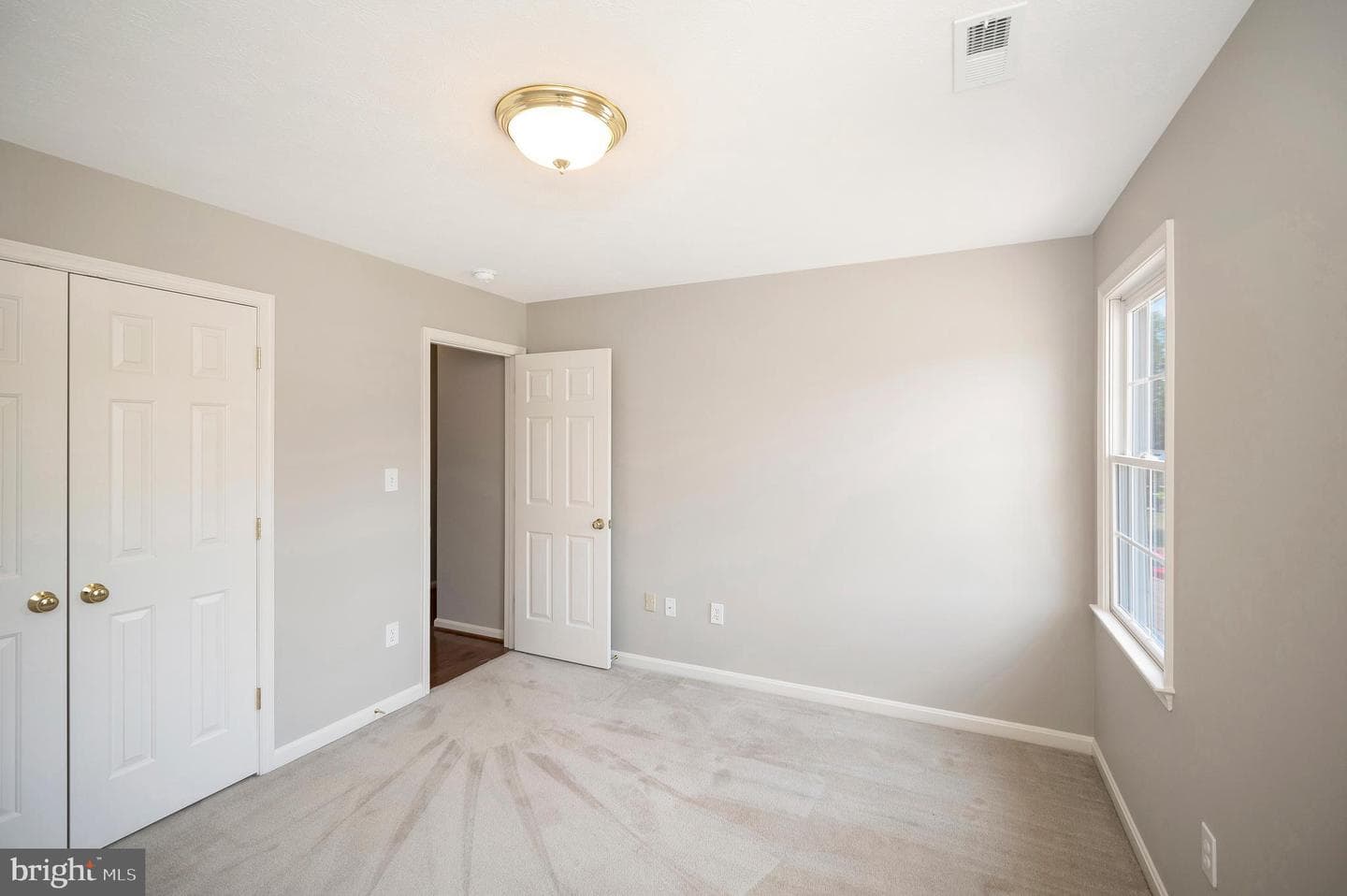 10202 Napoleon Street photo 35