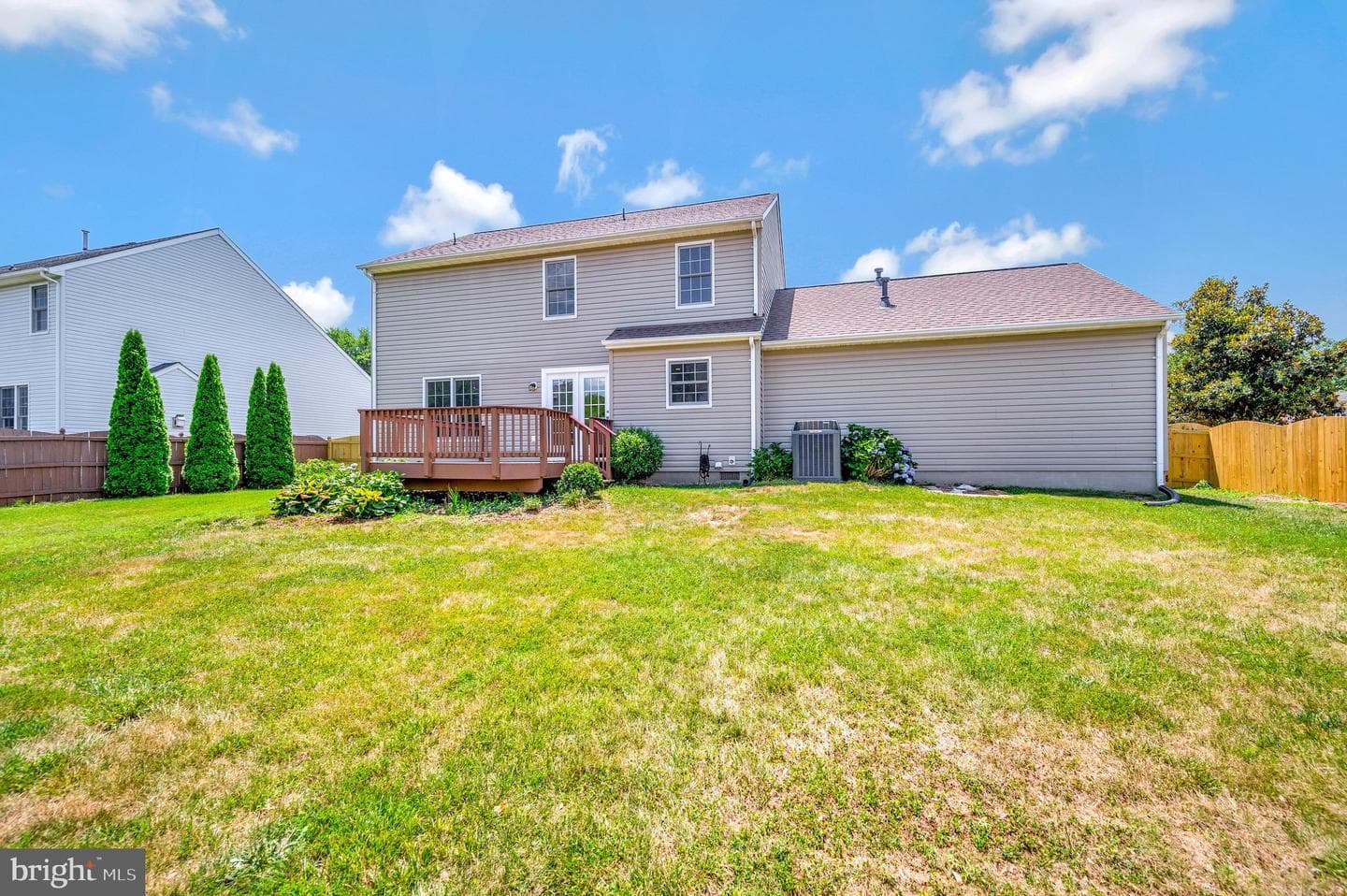 10202 Napoleon Street photo 41