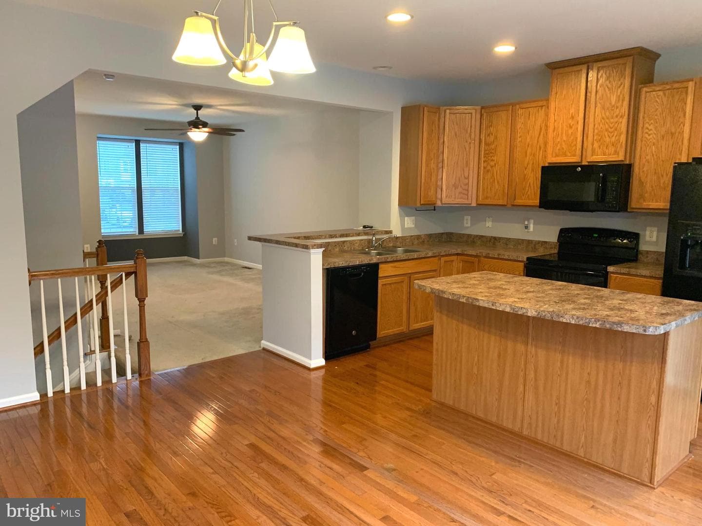 4552 Alliance Way photo 14