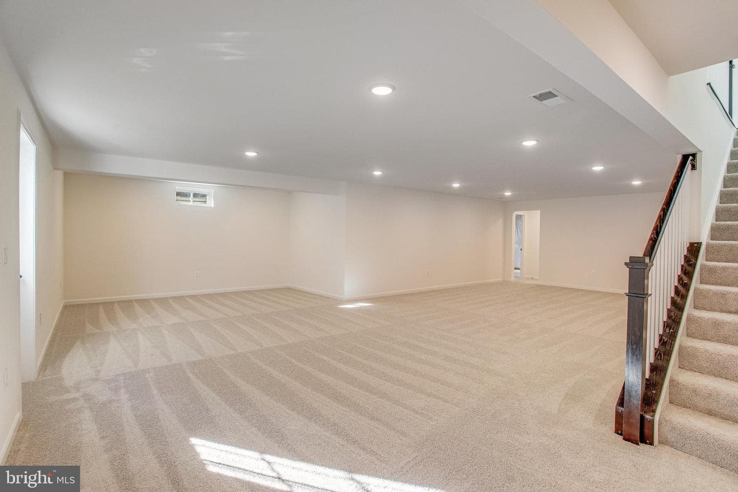 8515 Fleetwood Drive photo 32