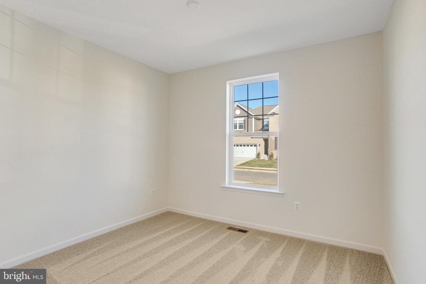 8515 Fleetwood Drive photo 8