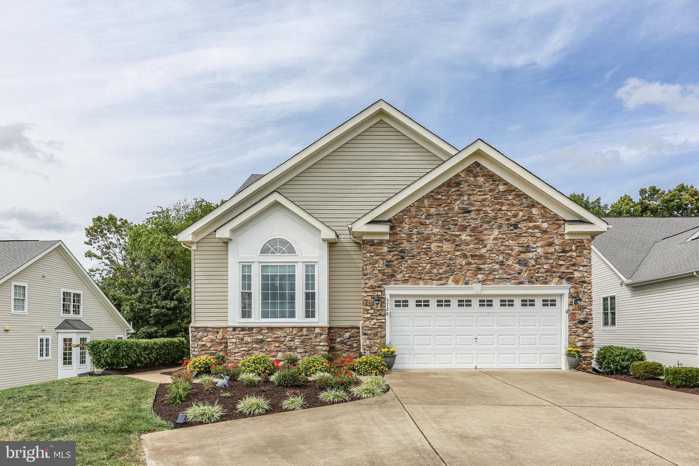 5726 W Kesslers Crossing photo 3