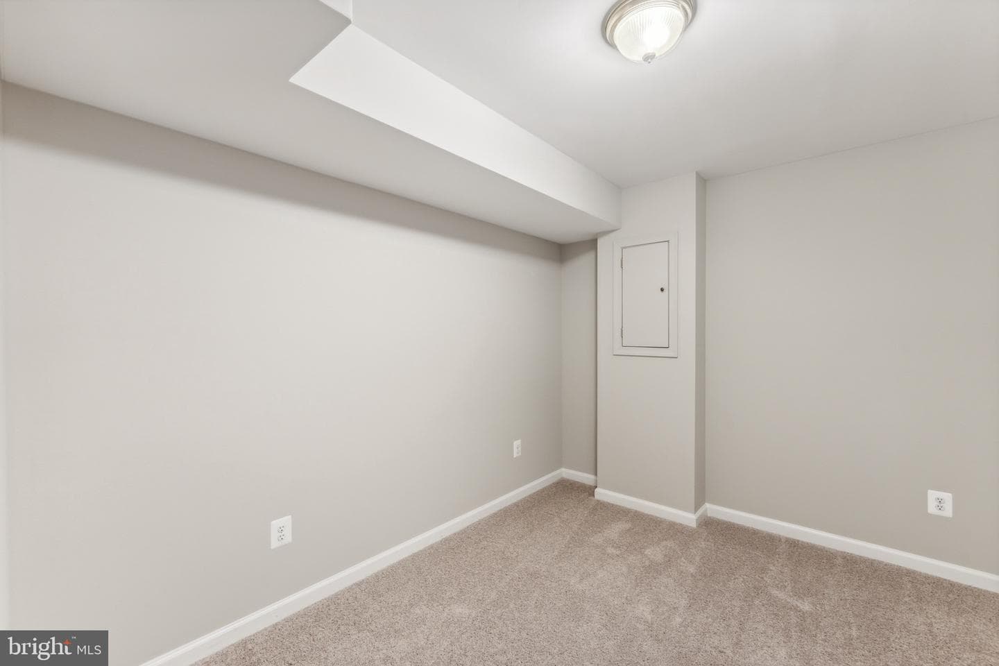 6913 S Dewey Court photo 34