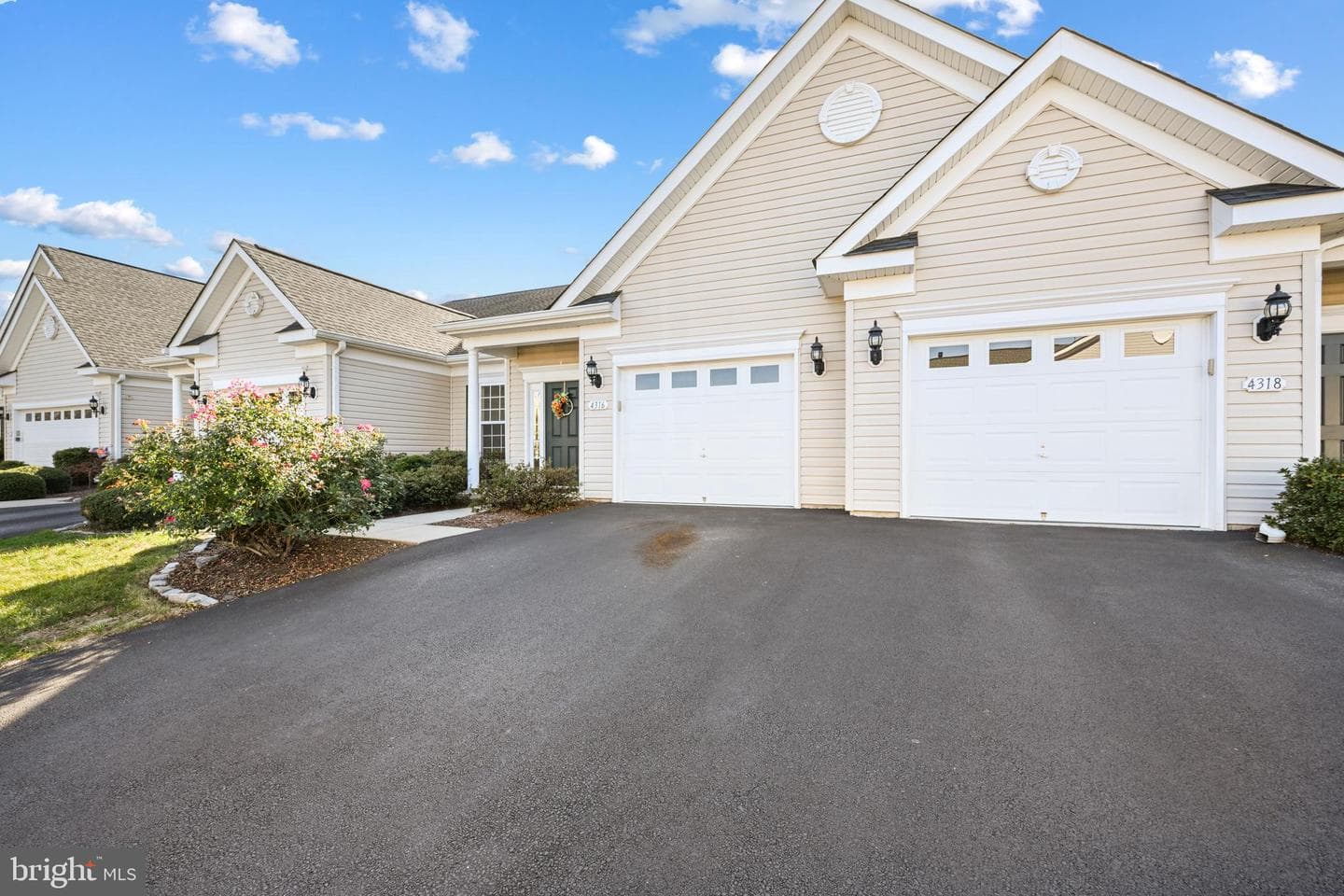 4316 Turriff Lane photo 4