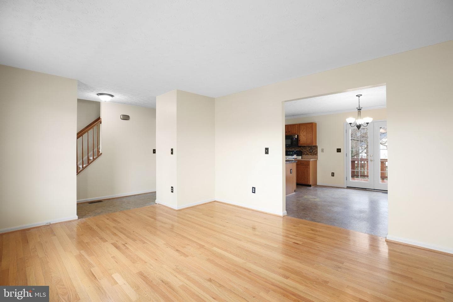 6119 Sunny Meadows Drive photo 7