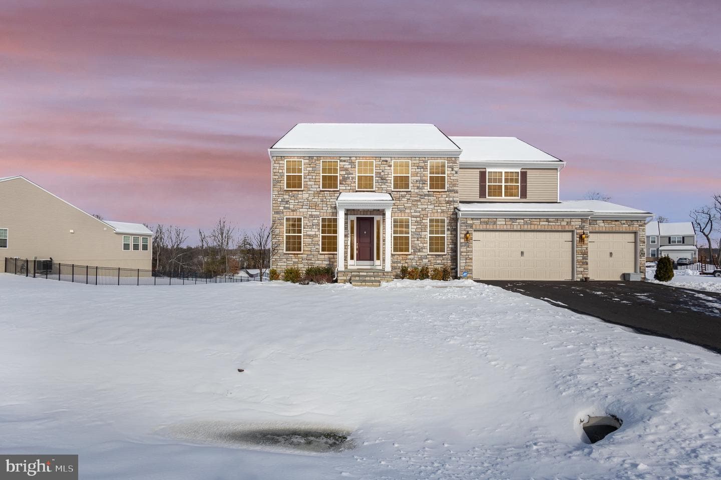 1801 Legacy Ln photo 2