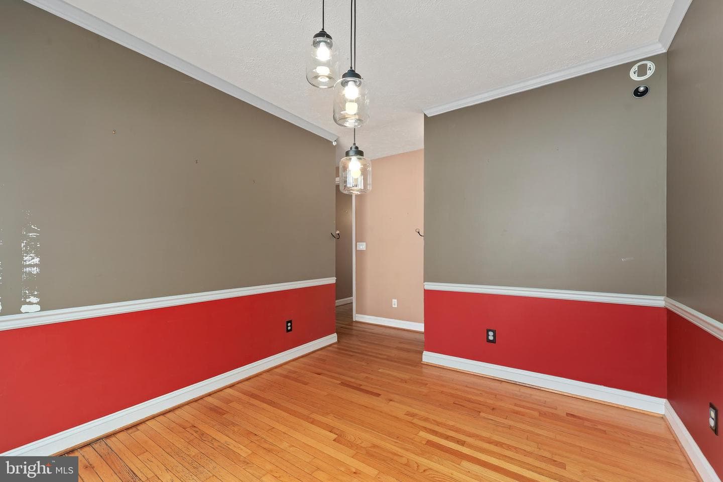12819 Garrison Lane photo 7