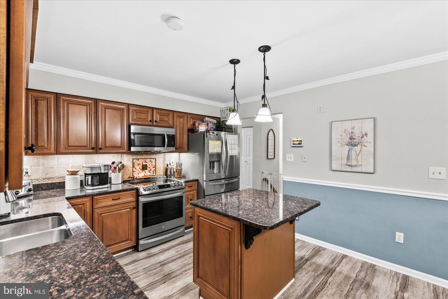 318 General Drive photo 10