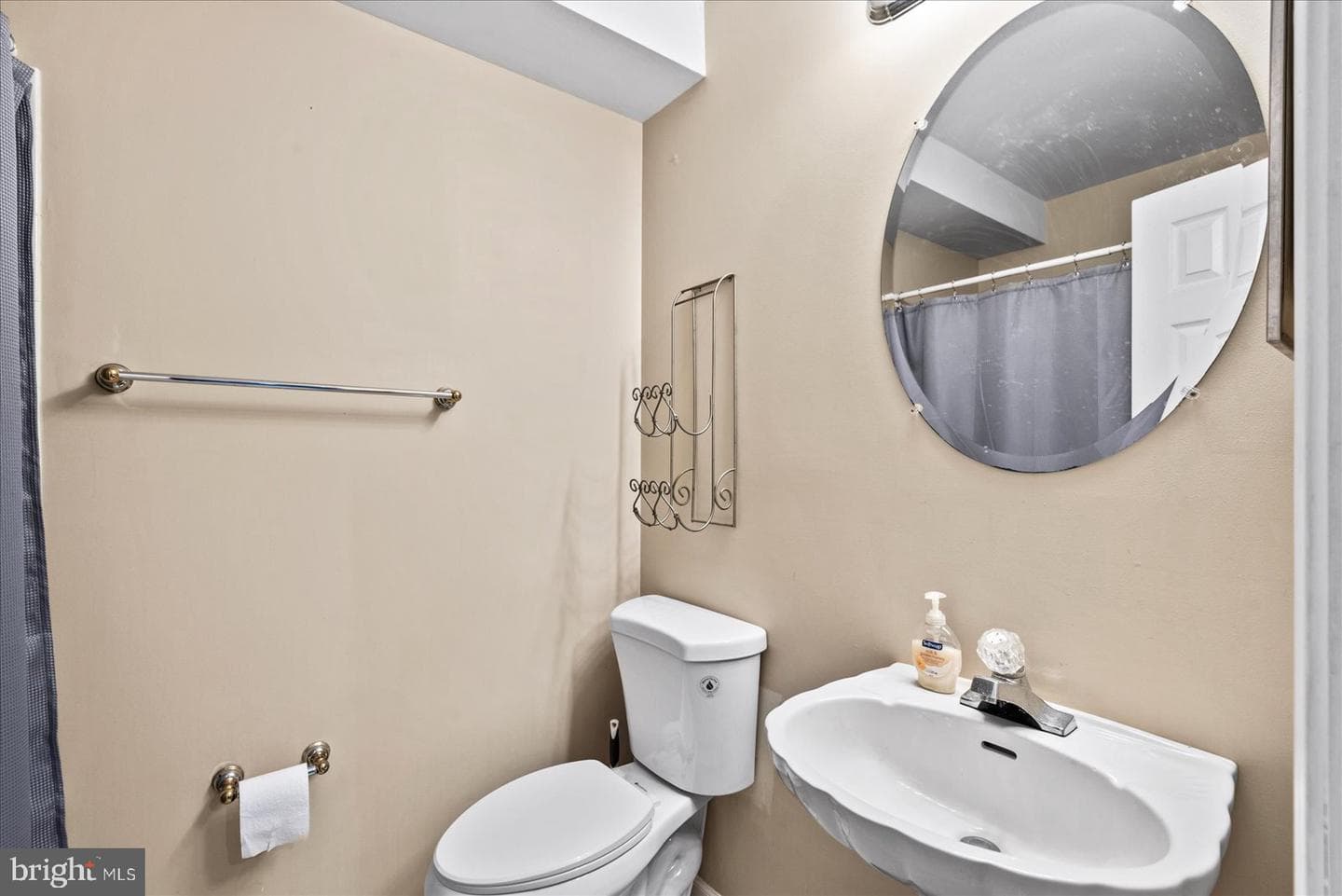 318 General Drive photo 24