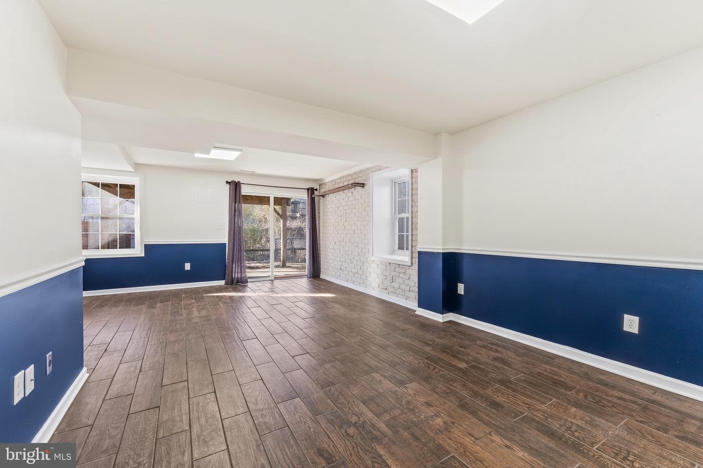 315 Albany Street photo 28