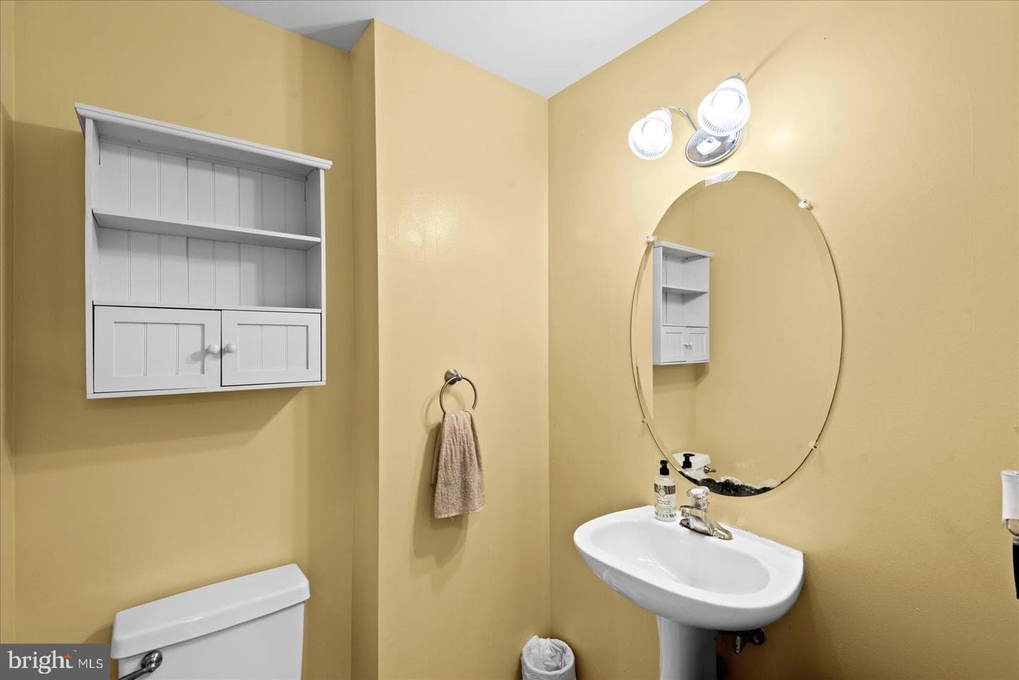 6822 Buck Lane photo 10