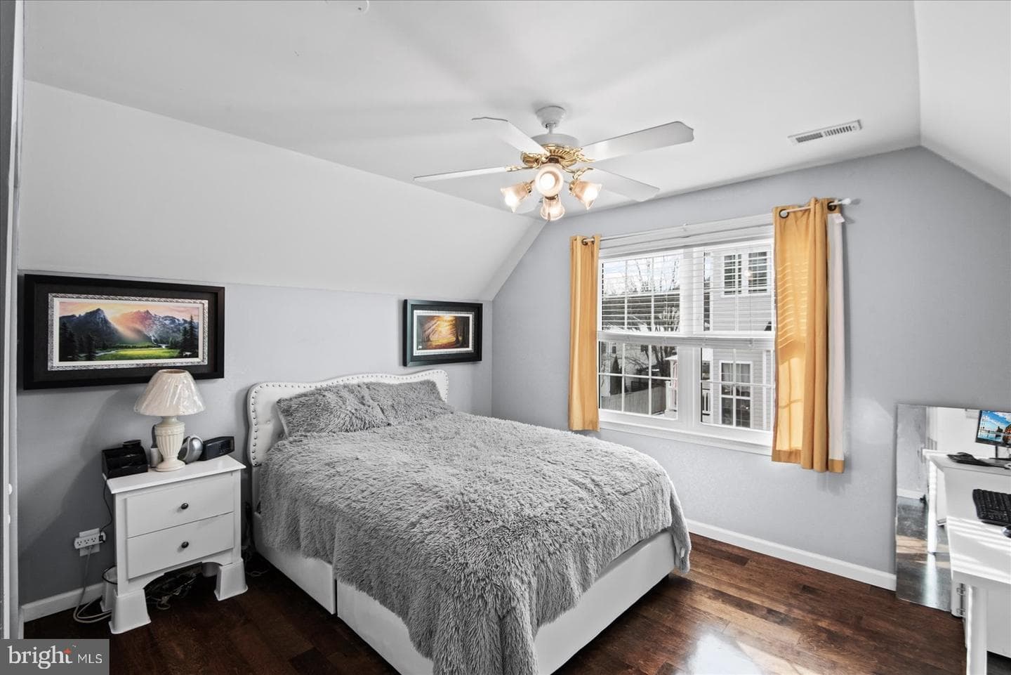 6822 Buck Lane photo 17